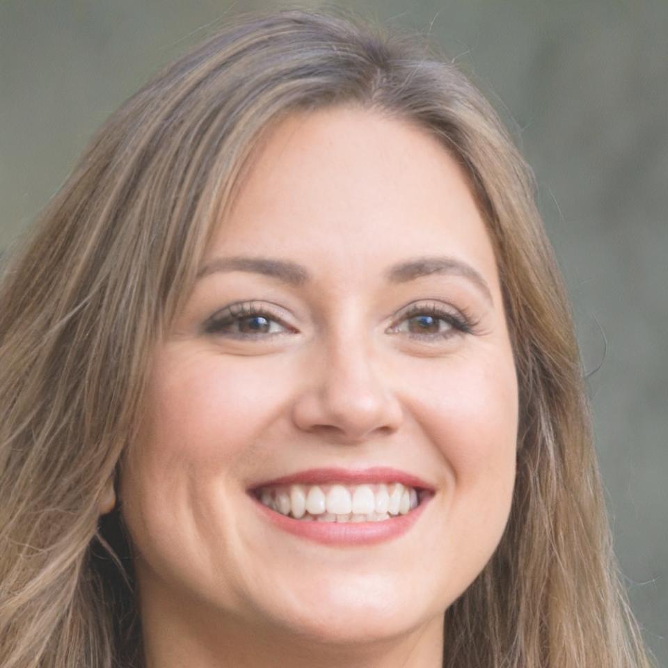 Claire Dubois, Spécialiste Formation Investissement